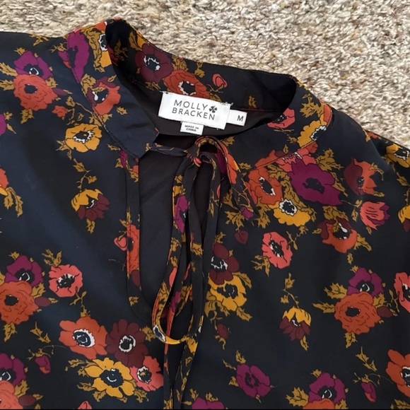 Molly Bracken Floral Mini Dress with bell tie sleeves
size Medium - Picture 9 of 12